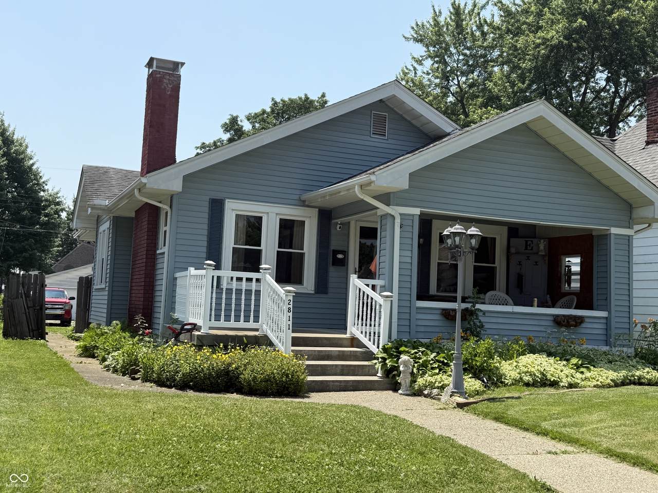 2811 Fenwood Avenue - Photo 1
