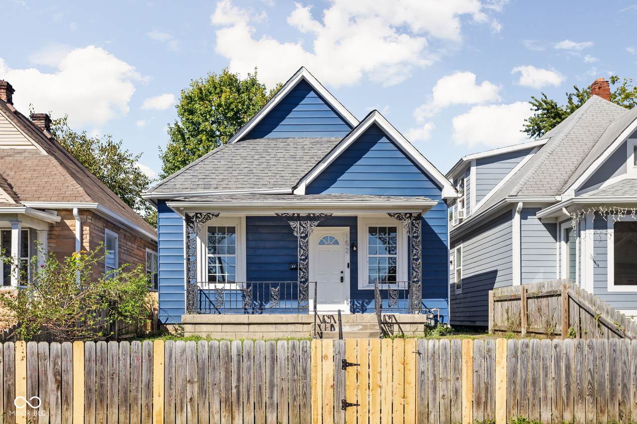 1526 Lawton Avenue - Photo 1