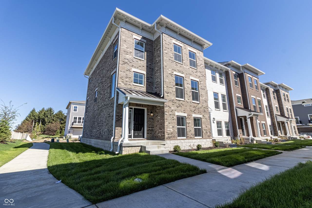 9315 Benton Drive - Photo 1