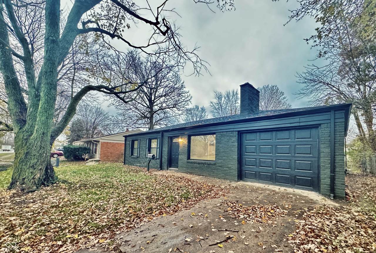 2442 Franklin Road - Photo 1