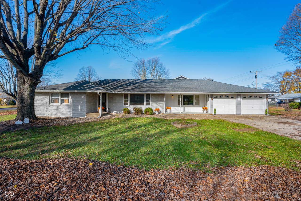 914 Maple Street - Photo 1