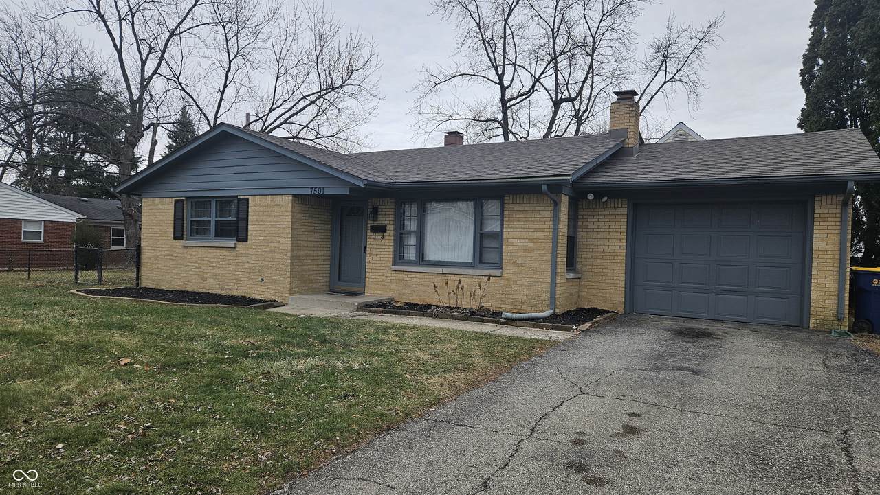 7501 50th Street - Photo 1