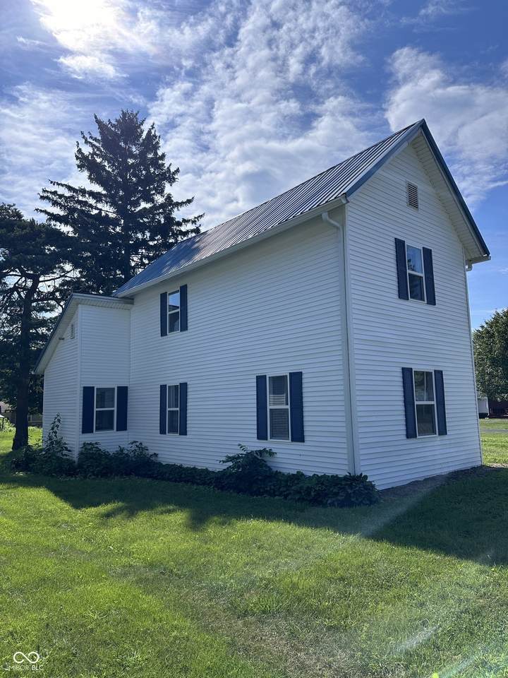 216 Academy Avenue - Photo 1