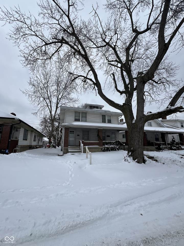 915 Bosart Avenue - Photo 1