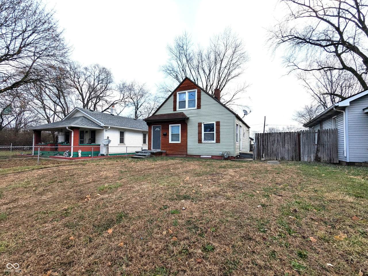 837 Warman Avenue - Photo 1