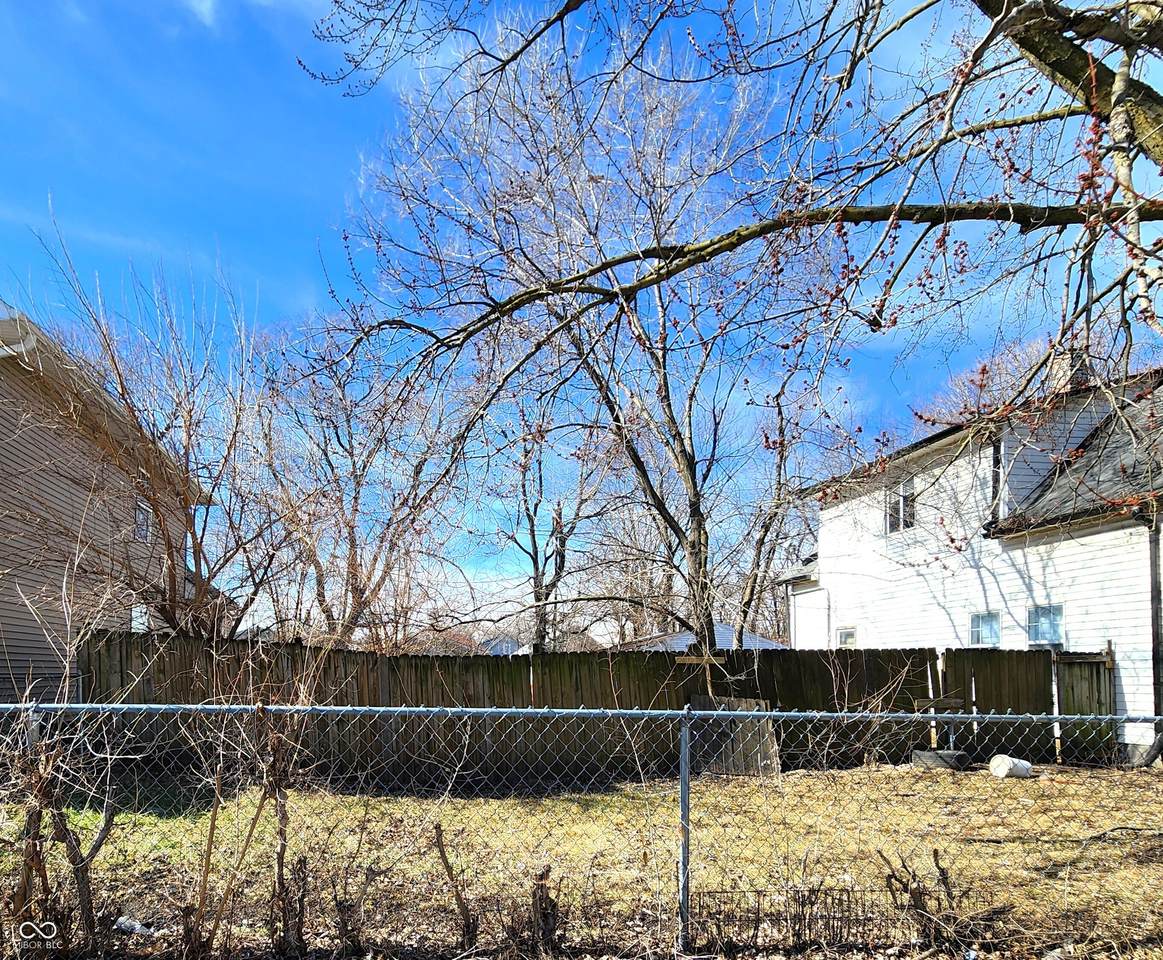 414 Harlan Street - Photo 1