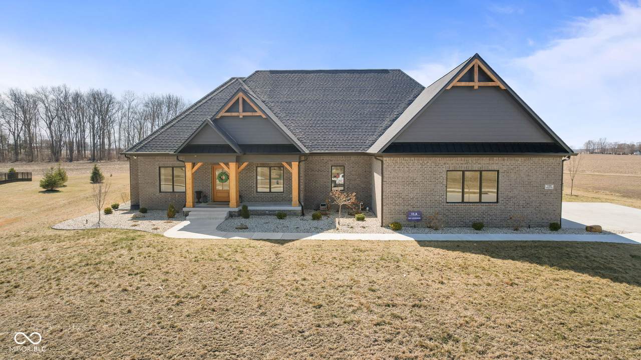 5189 Abbeygate Boulevard - Photo 1