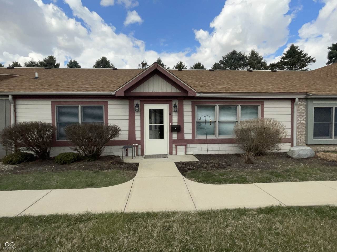 1711 Lafayette Avenue - Photo 1