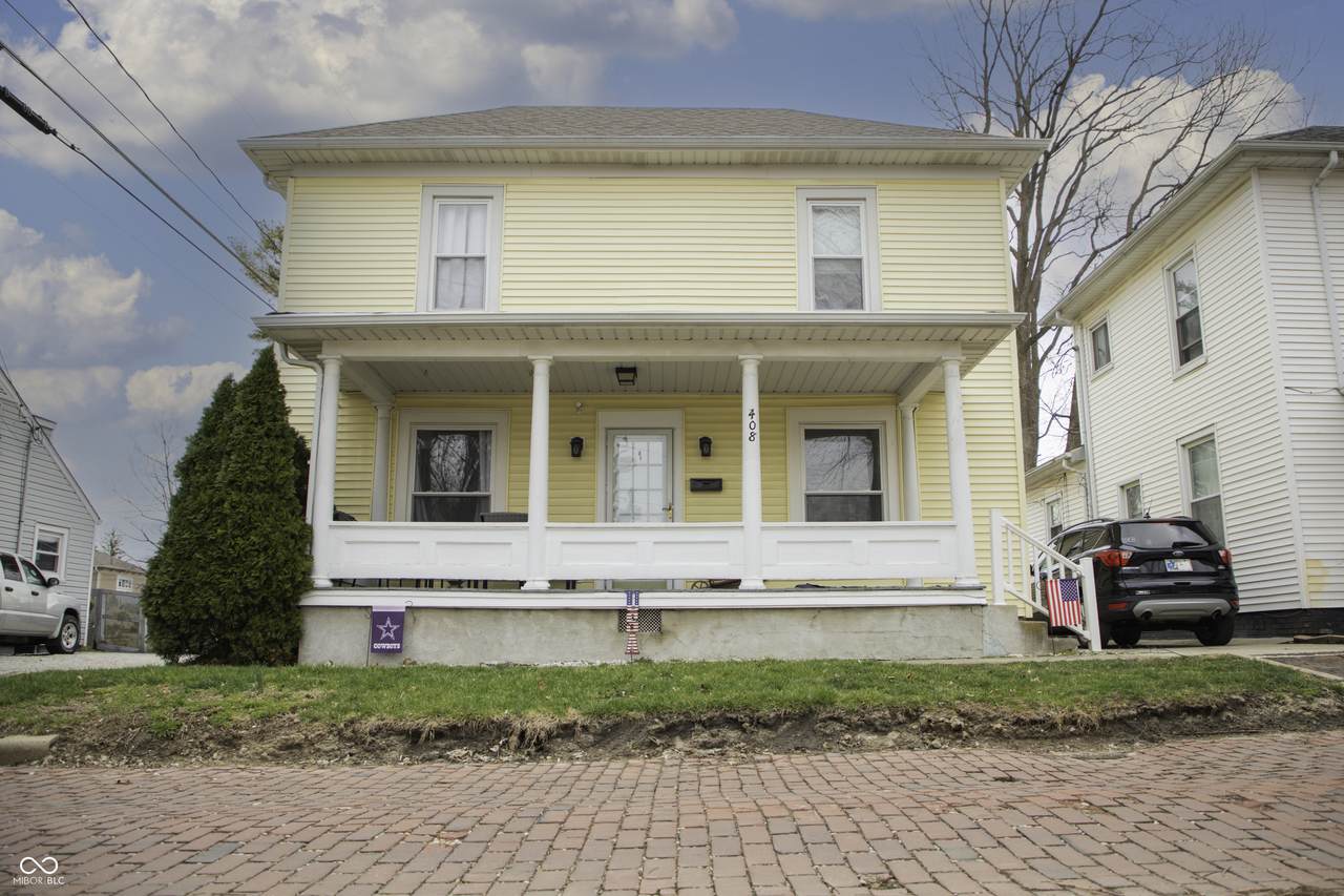 408 Maple Court - Photo 1