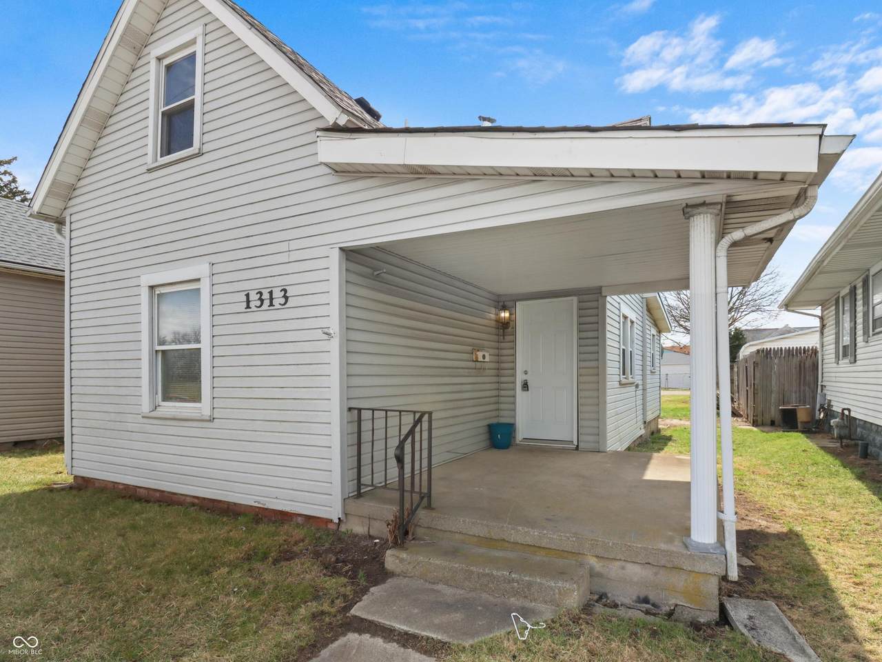 1313 Memorial Drive - Photo 1