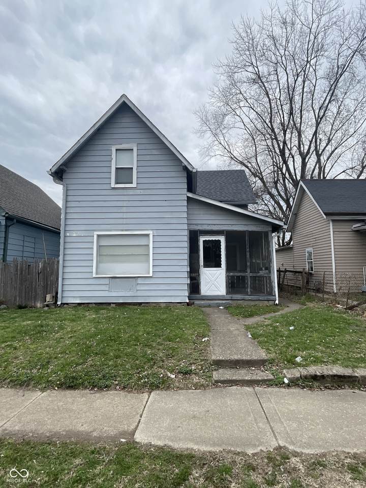 1226 Sheffield Avenue - Photo 1