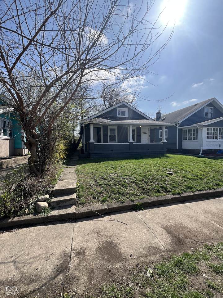 951 Ewing Street - Photo 1