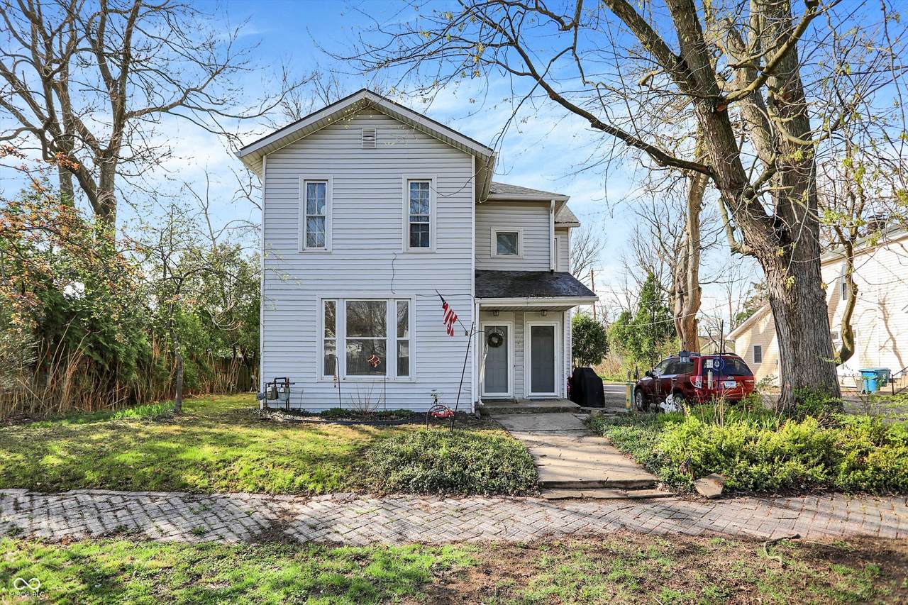 1157 Division Street - Photo 1