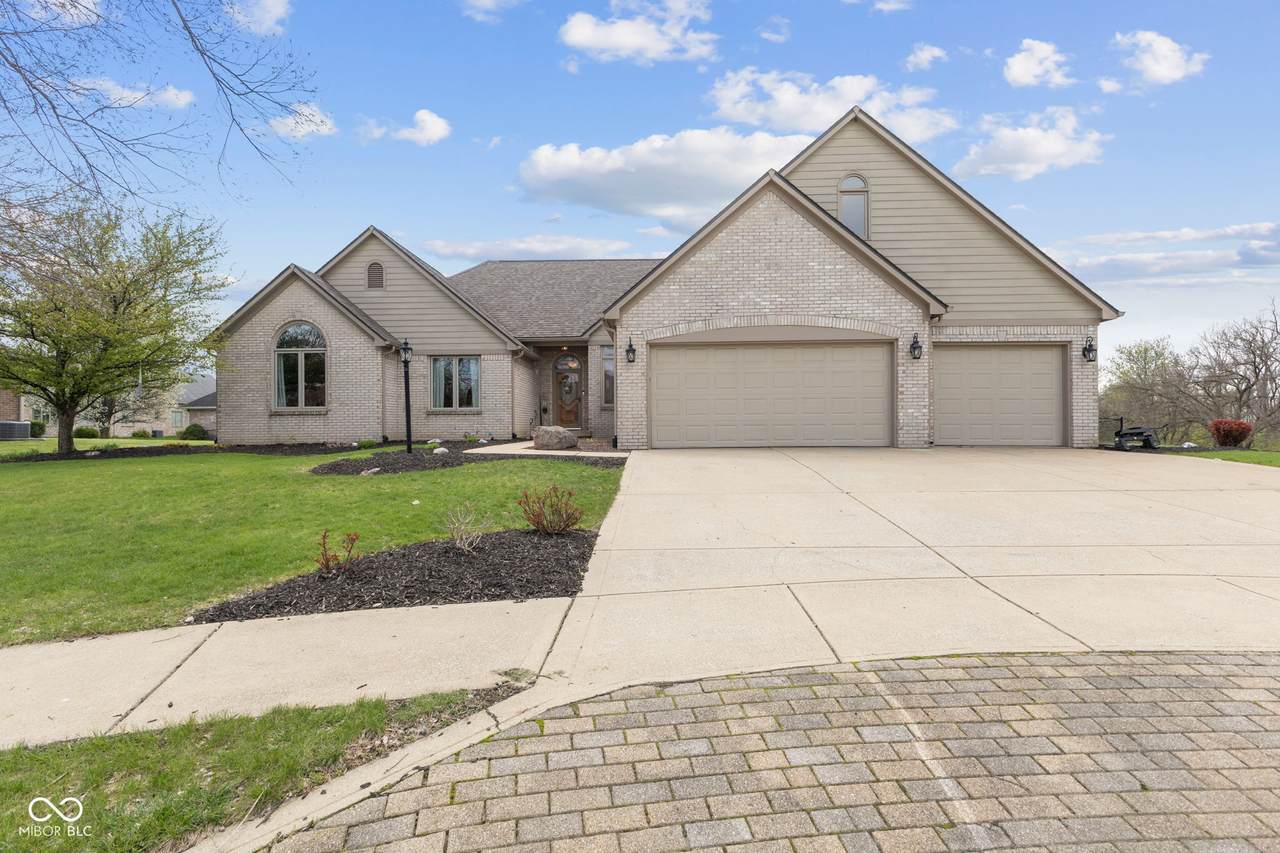 8095 Christopher Court - Photo 1