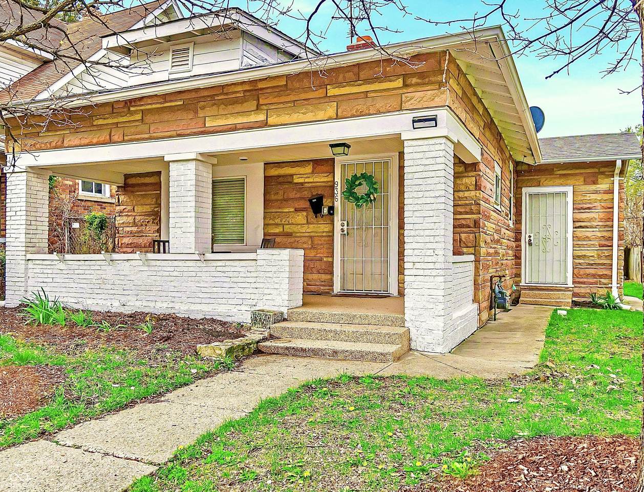 936 Oxford Street - Photo 1