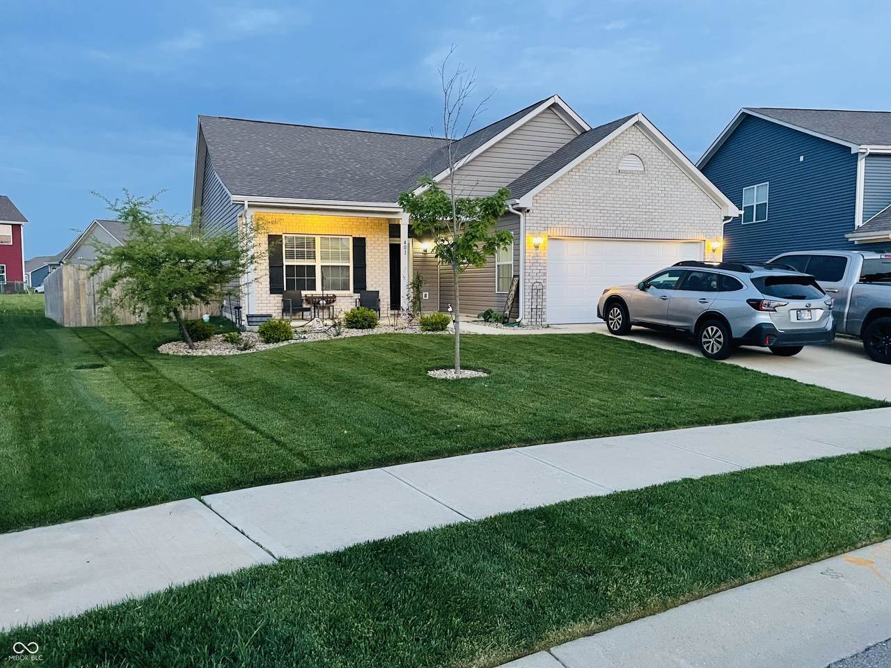 401 Haywood Drive - Photo 1