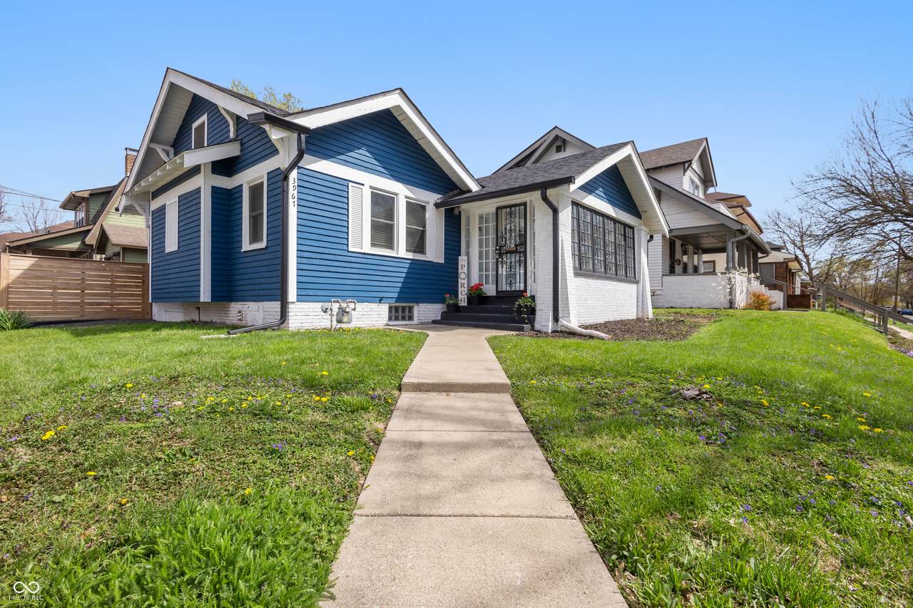 3967 Park Avenue - Photo 1