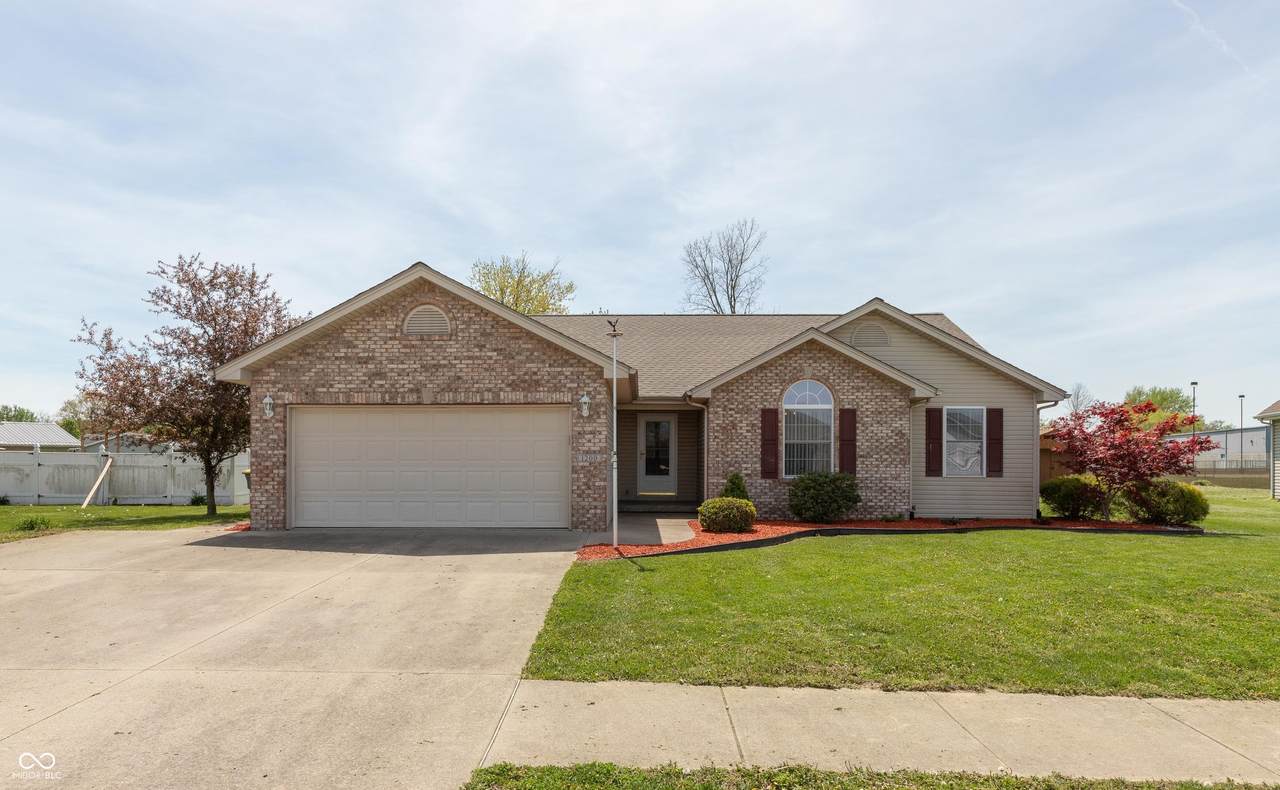 1200 Darcis Drive - Photo 1