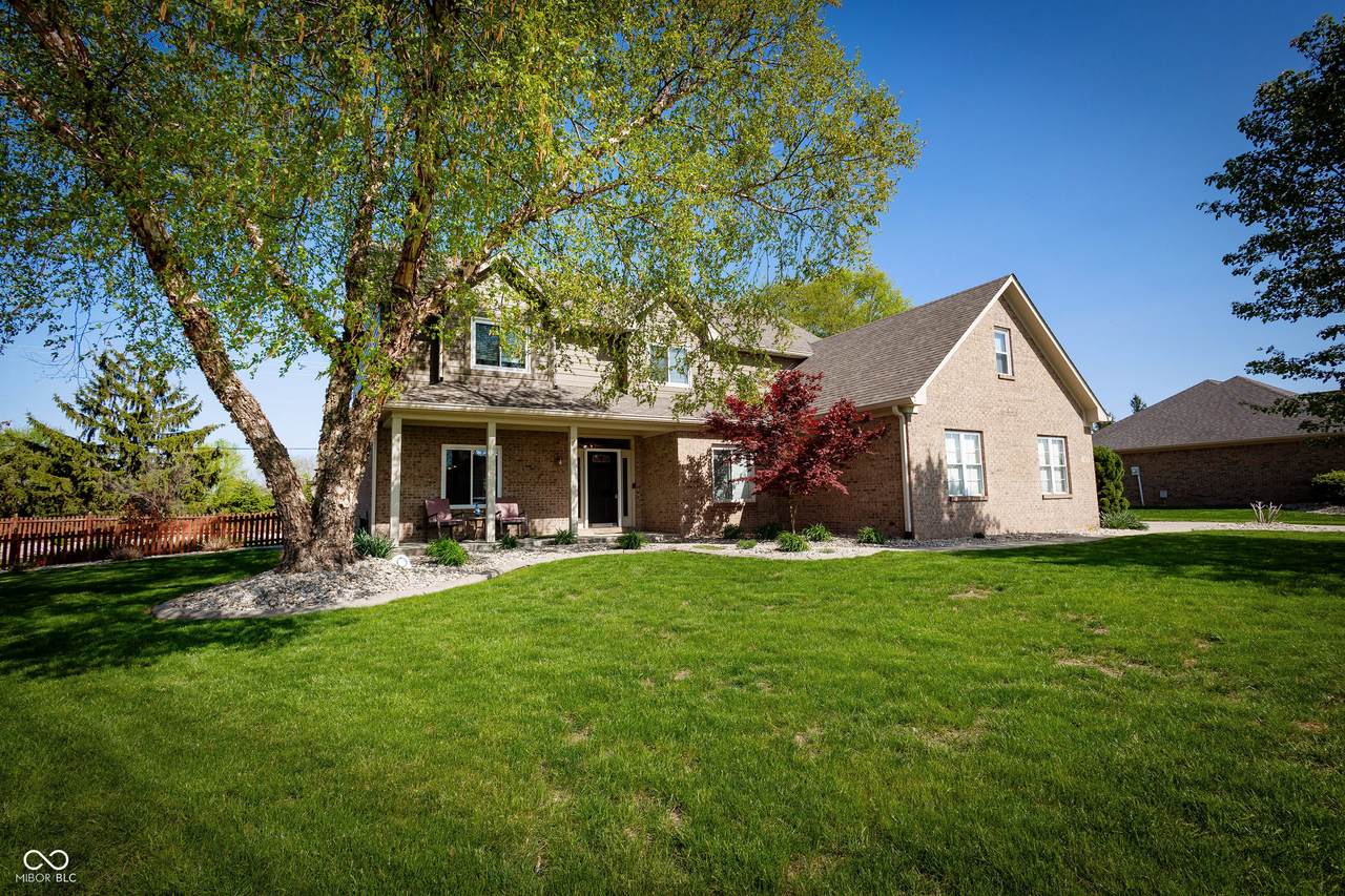7926 White Pine Drive - Photo 1