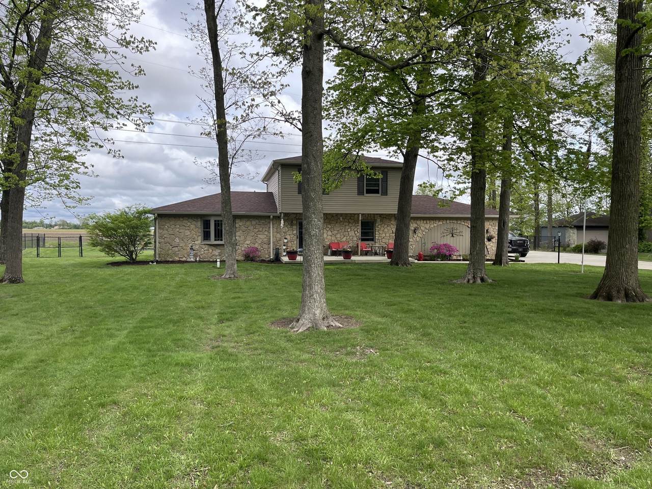 5282 Blue Bell Drive - Photo 1