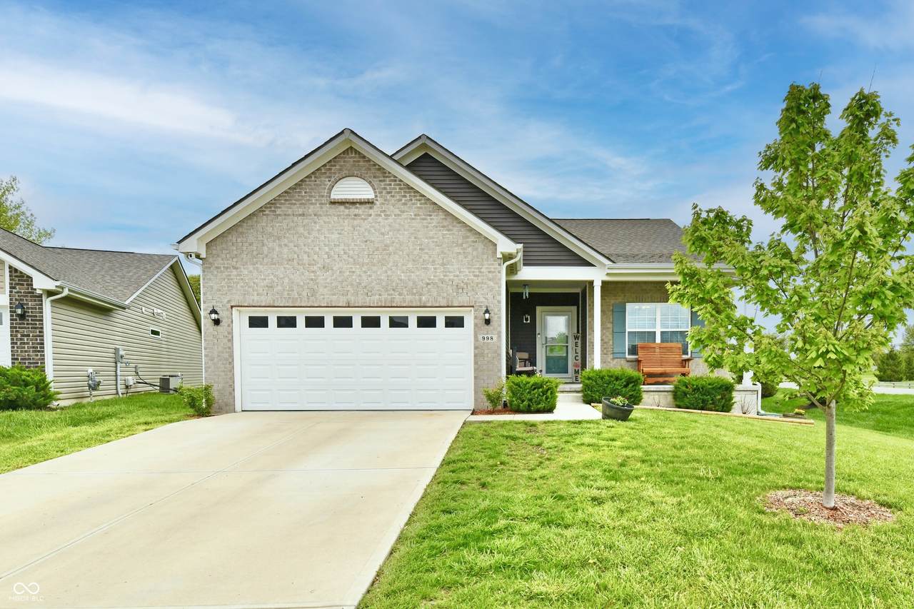 998 Cass Drive - Photo 1