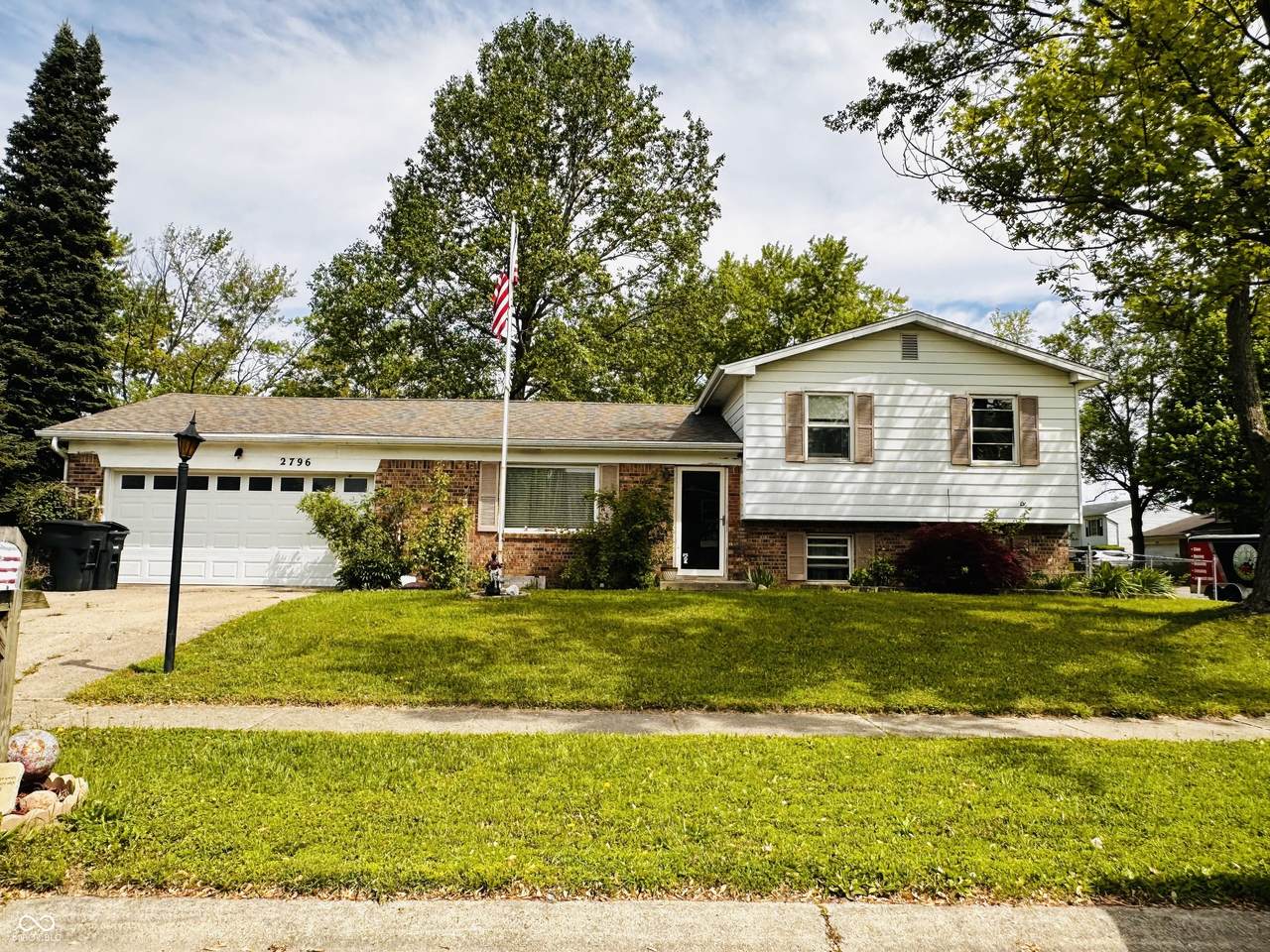 2796 Alexandria Court - Photo 1
