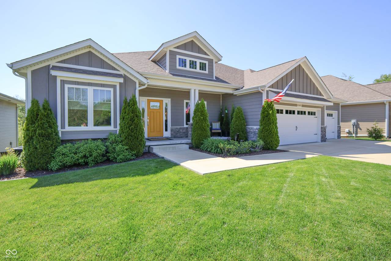 1472 Maple Ridge Court - Photo 1