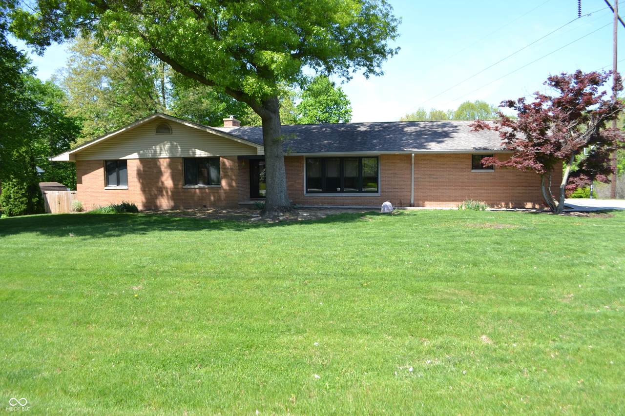 1230 Meadowbrook Drive - Photo 1