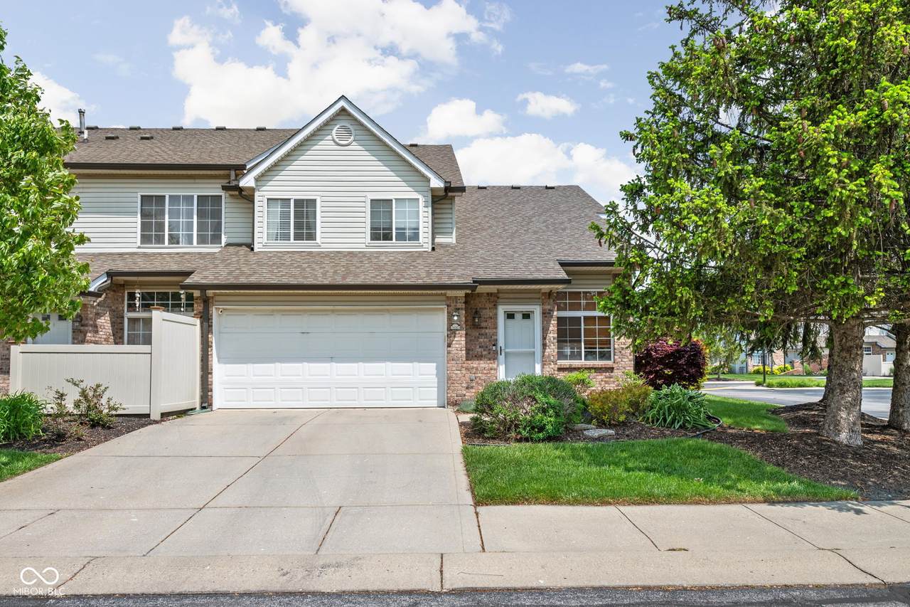9404 Enclave Drive - Photo 1