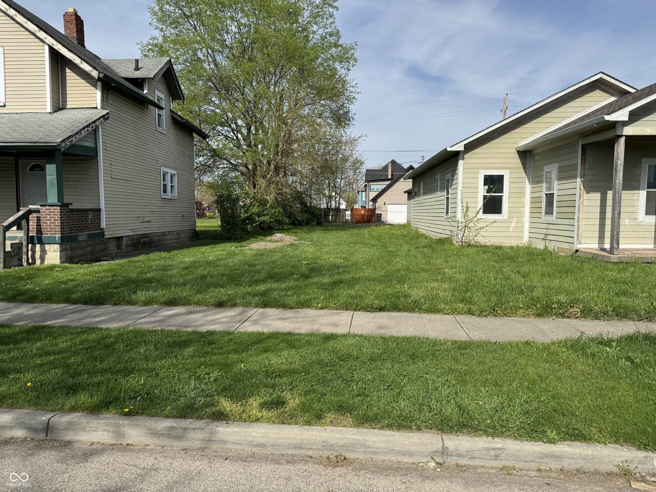 2314 Winthrop Avenue - Photo 1