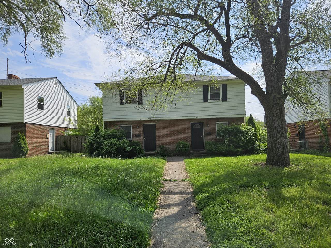 2121 Winfield Avenue - Photo 1