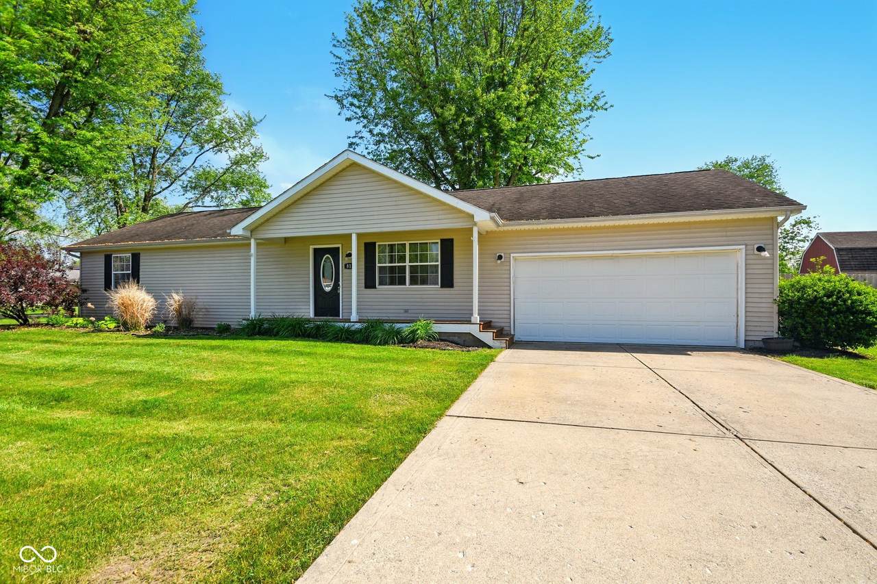 813 Stoner Drive - Photo 1