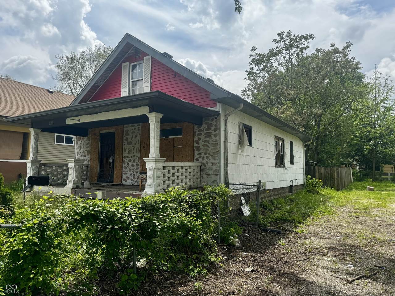 528 Dearborn Street - Photo 1