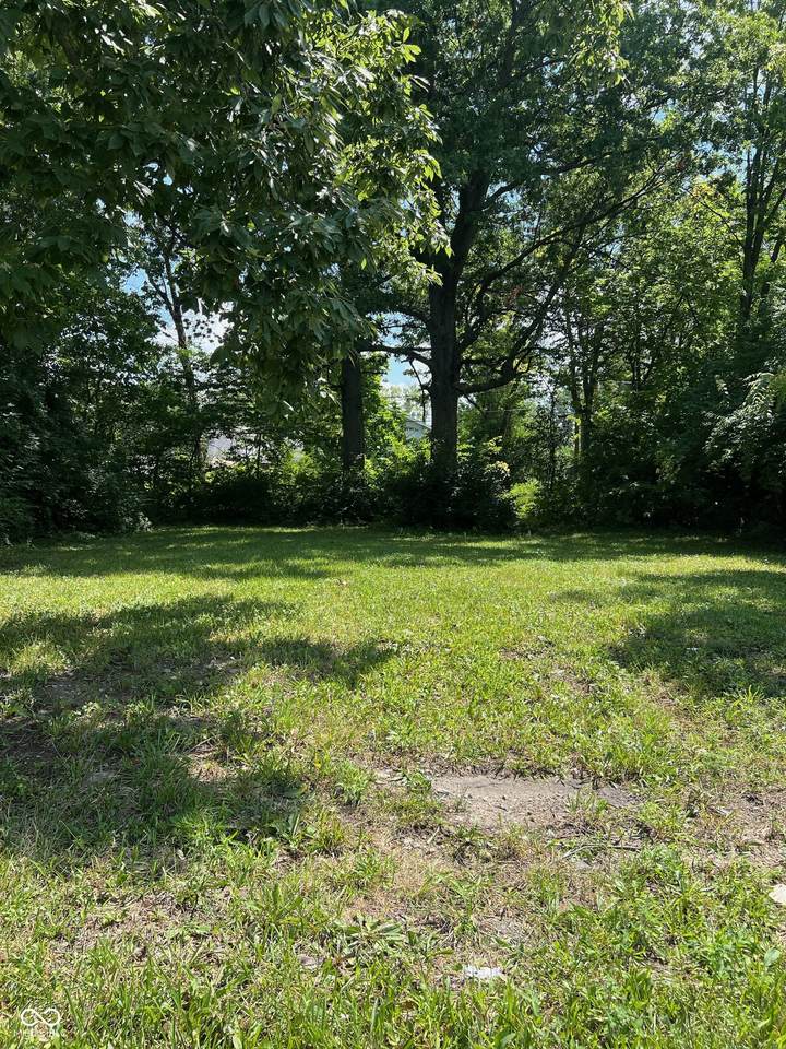 2009 Hillside Avenue - Photo 1