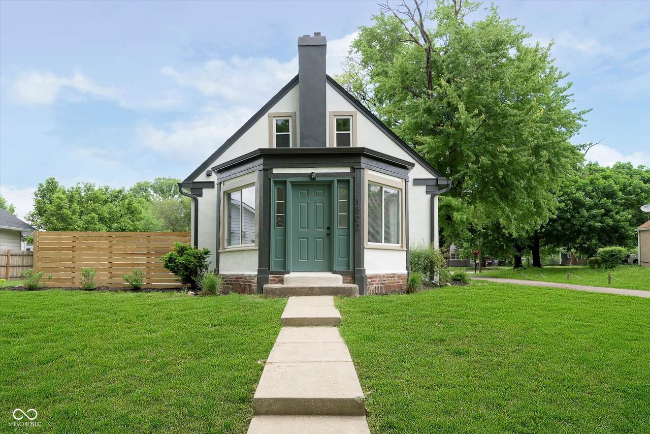 1502 Burdsal Parkway - Photo 1