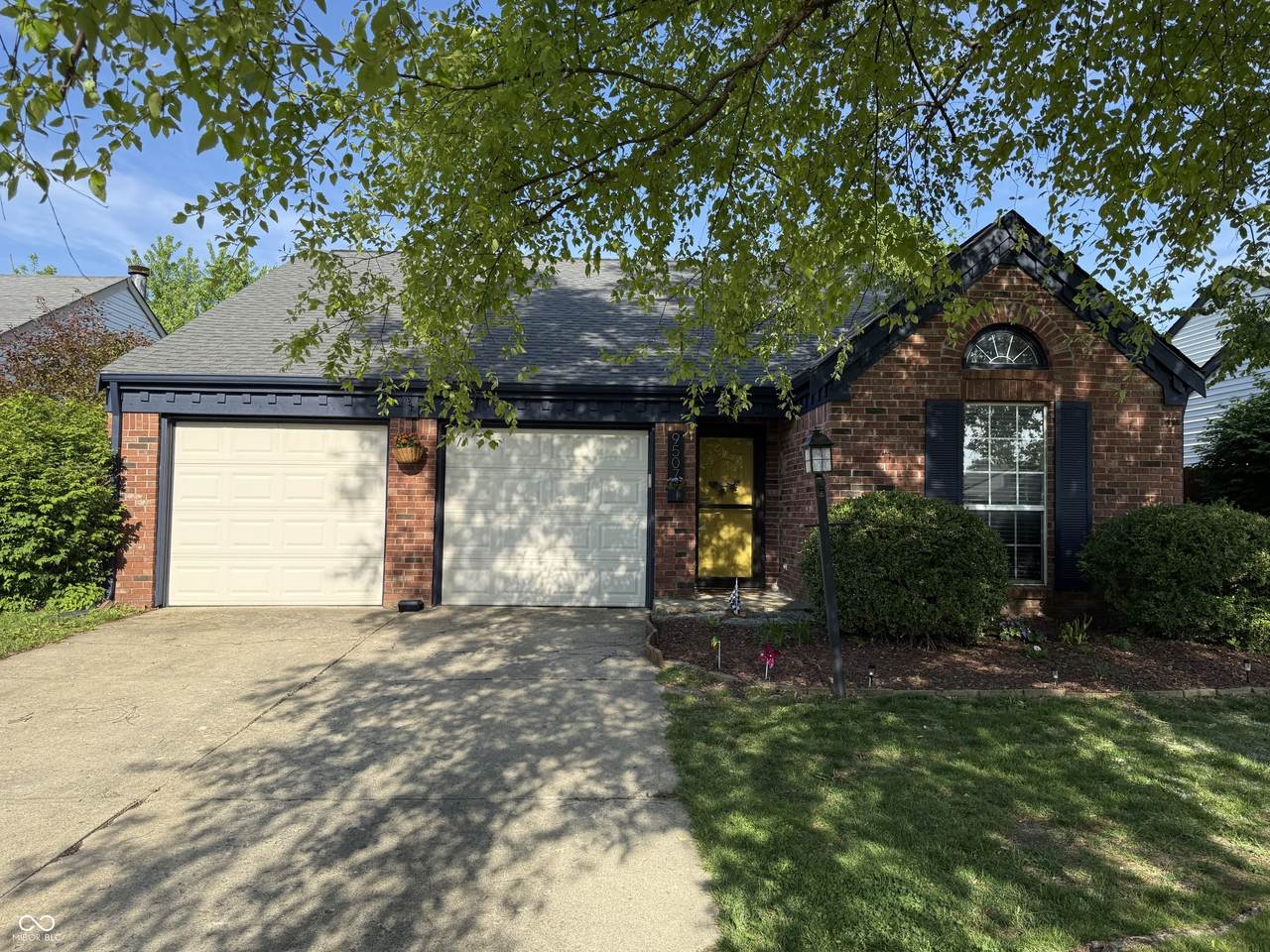 9507 Colony Pointe E Drive - Photo 1