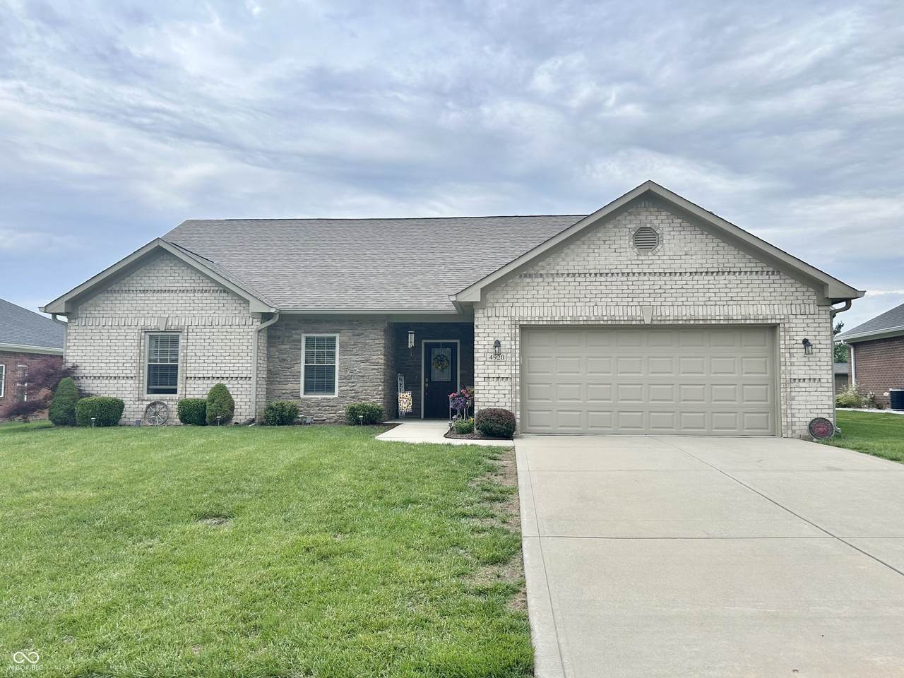 4920 Daisy Lane - Photo 1