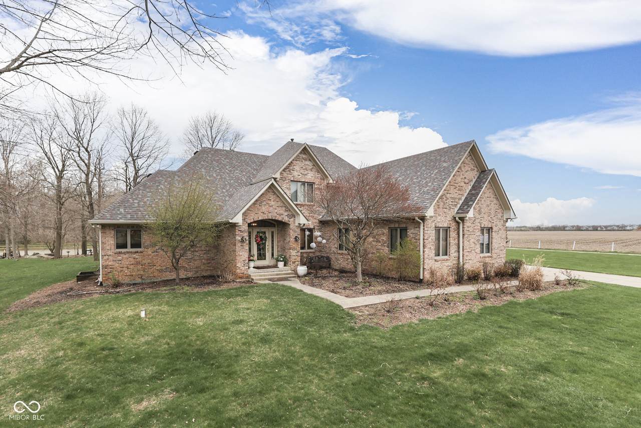 1344 Fox Paw Drive - Photo 1