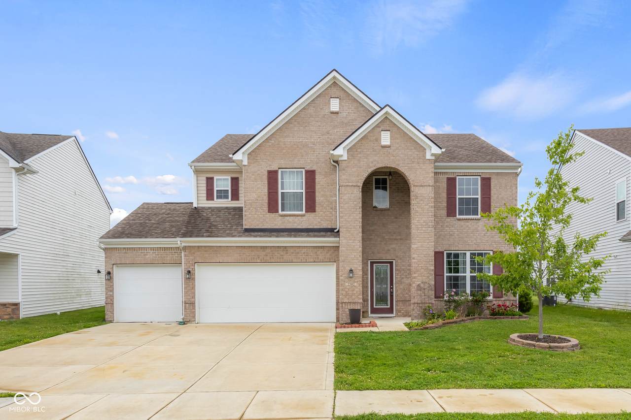 2502 Creekland Drive - Photo 1