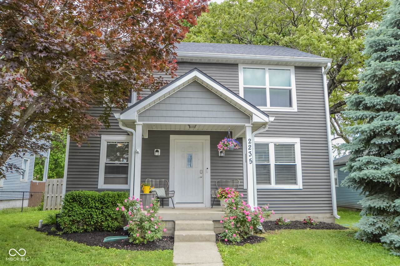 2235 Kenwood Avenue - Photo 1