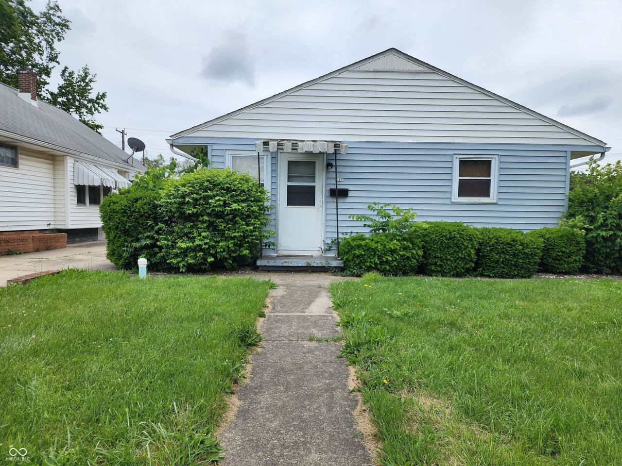 615 31st Street - Photo 1