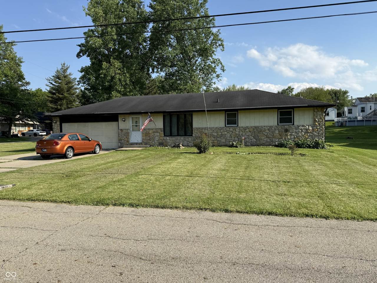 409 3rd Street - Photo 1