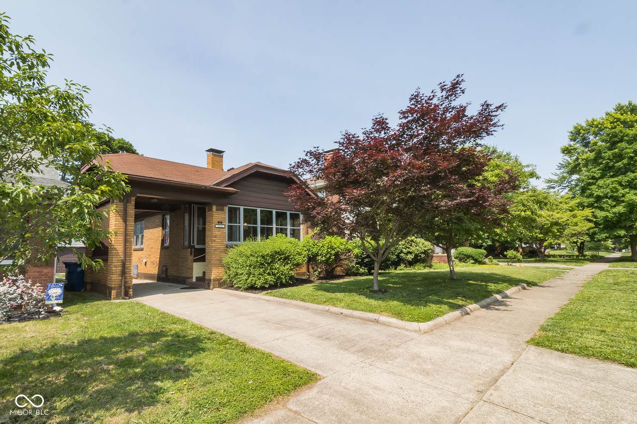 2514 Crawford Street - Photo 1