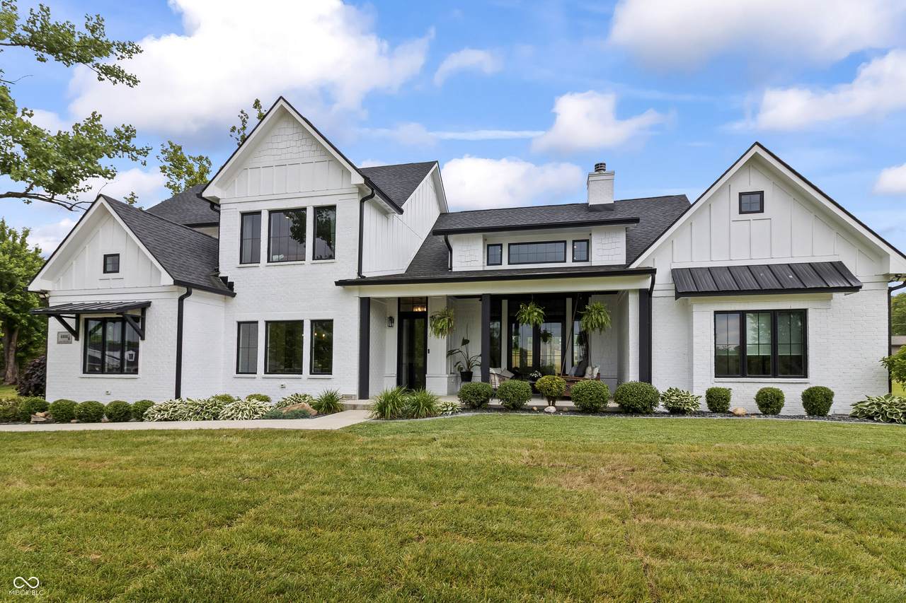 4808 Lakeview Drive - Photo 1
