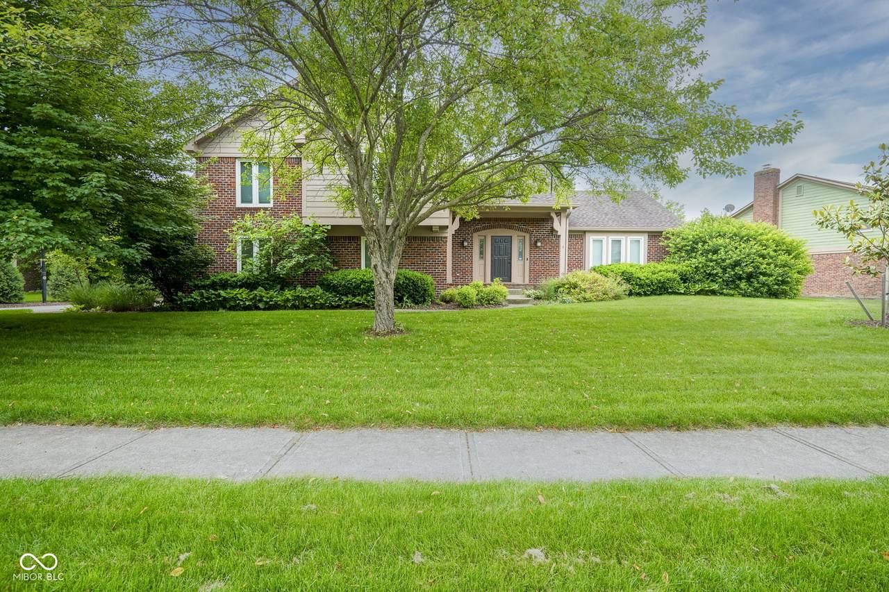 4949 Jennings Drive - Photo 1