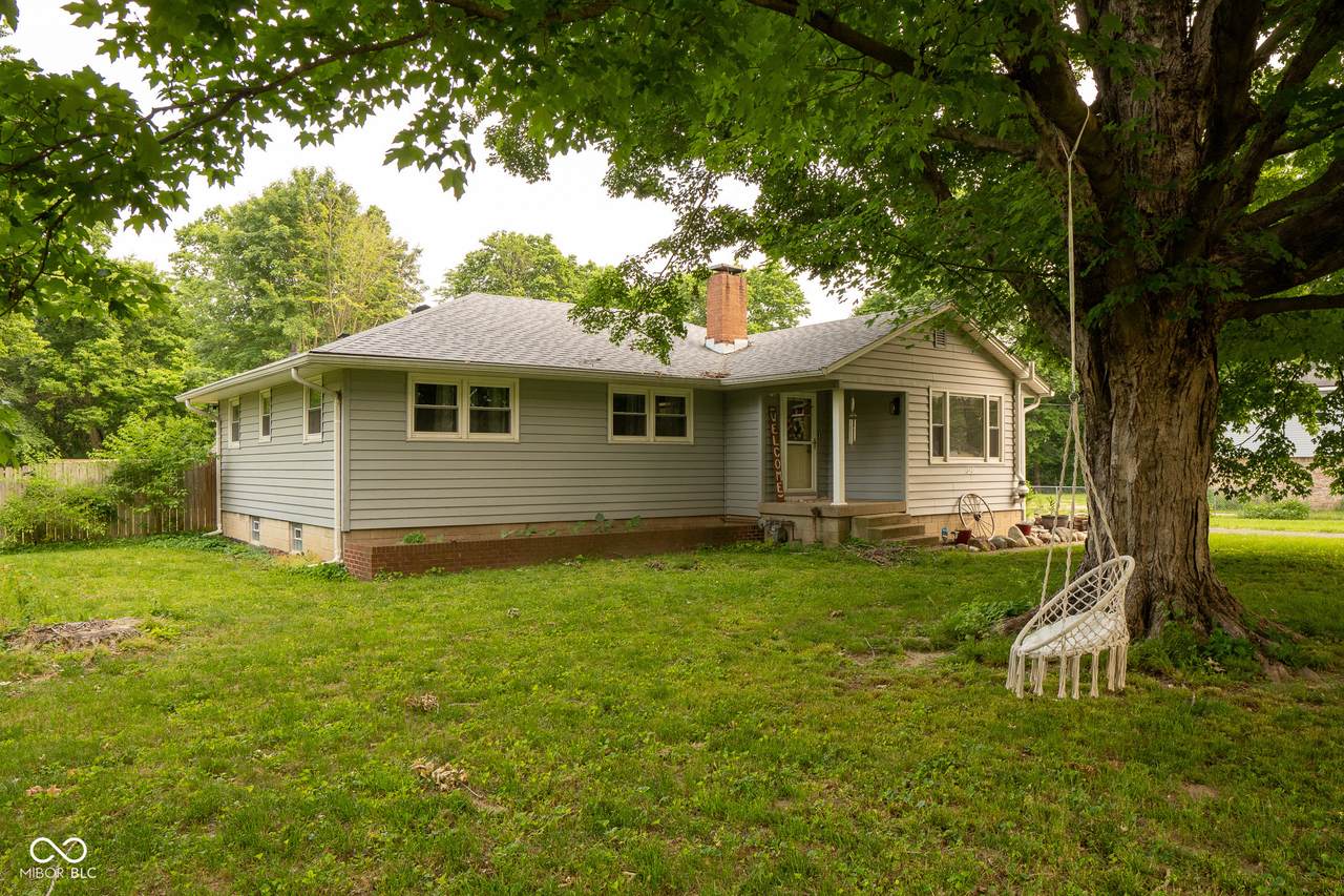 3431 Mooresville Road - Photo 1