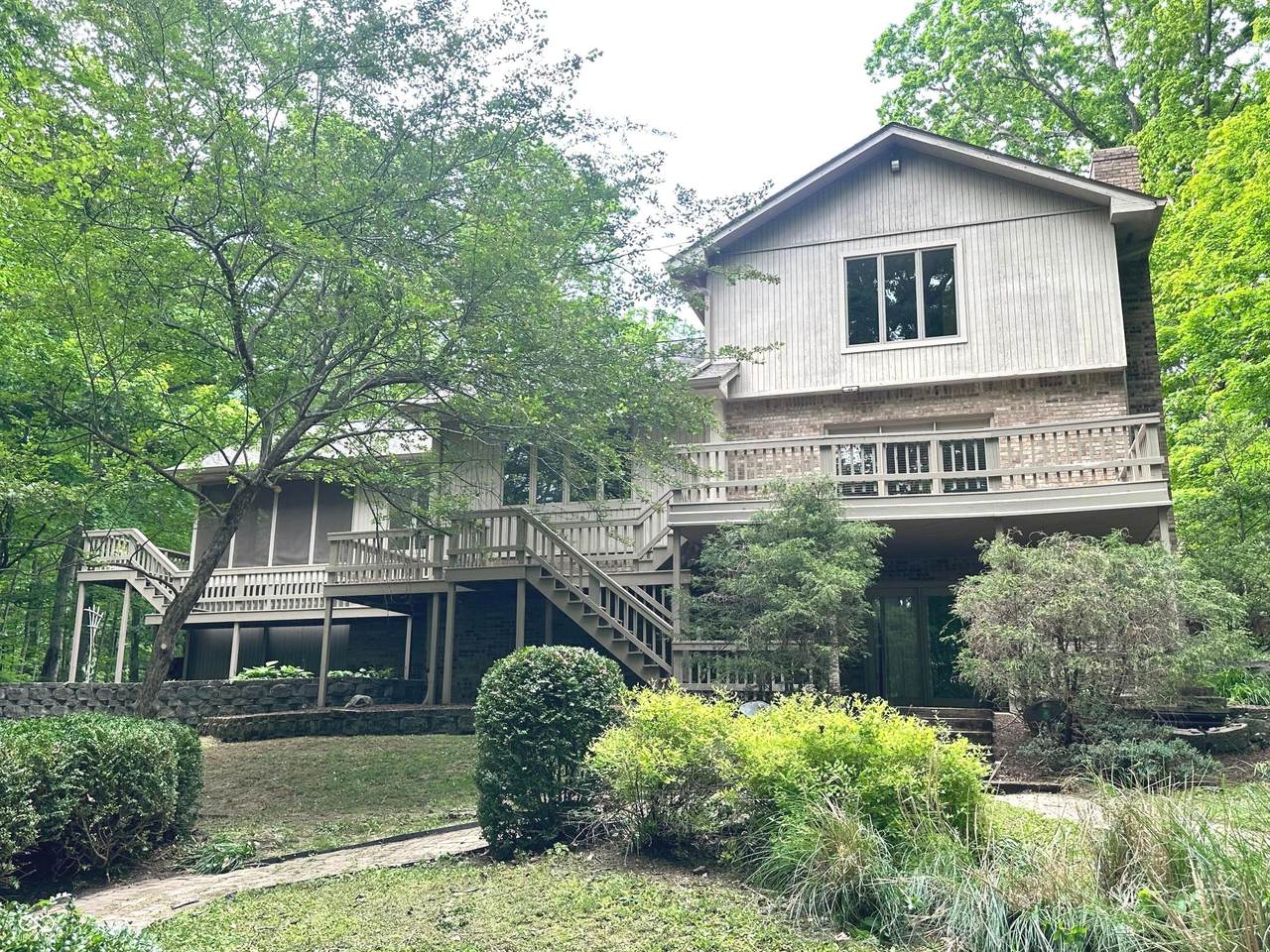 1530 Forest Road - Photo 1