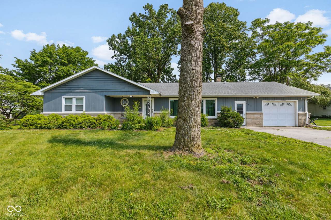 706 Columbia Street - Photo 1