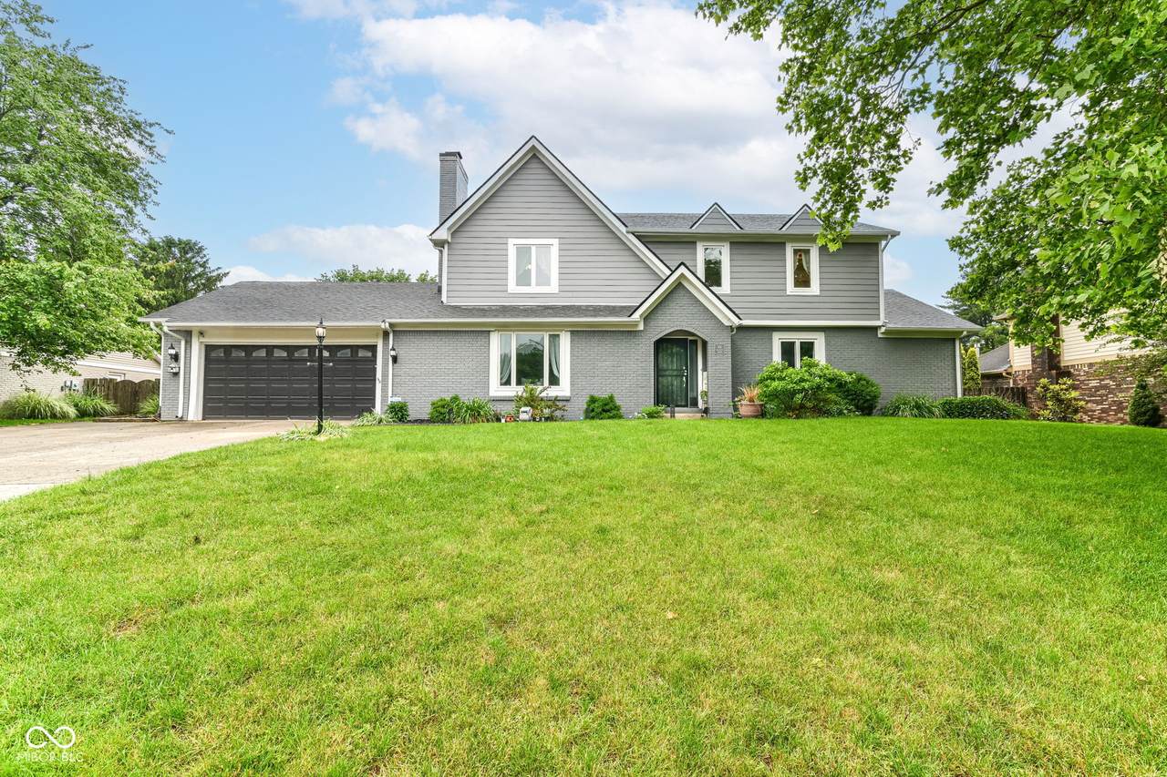 164 Wellington Parkway - Photo 1