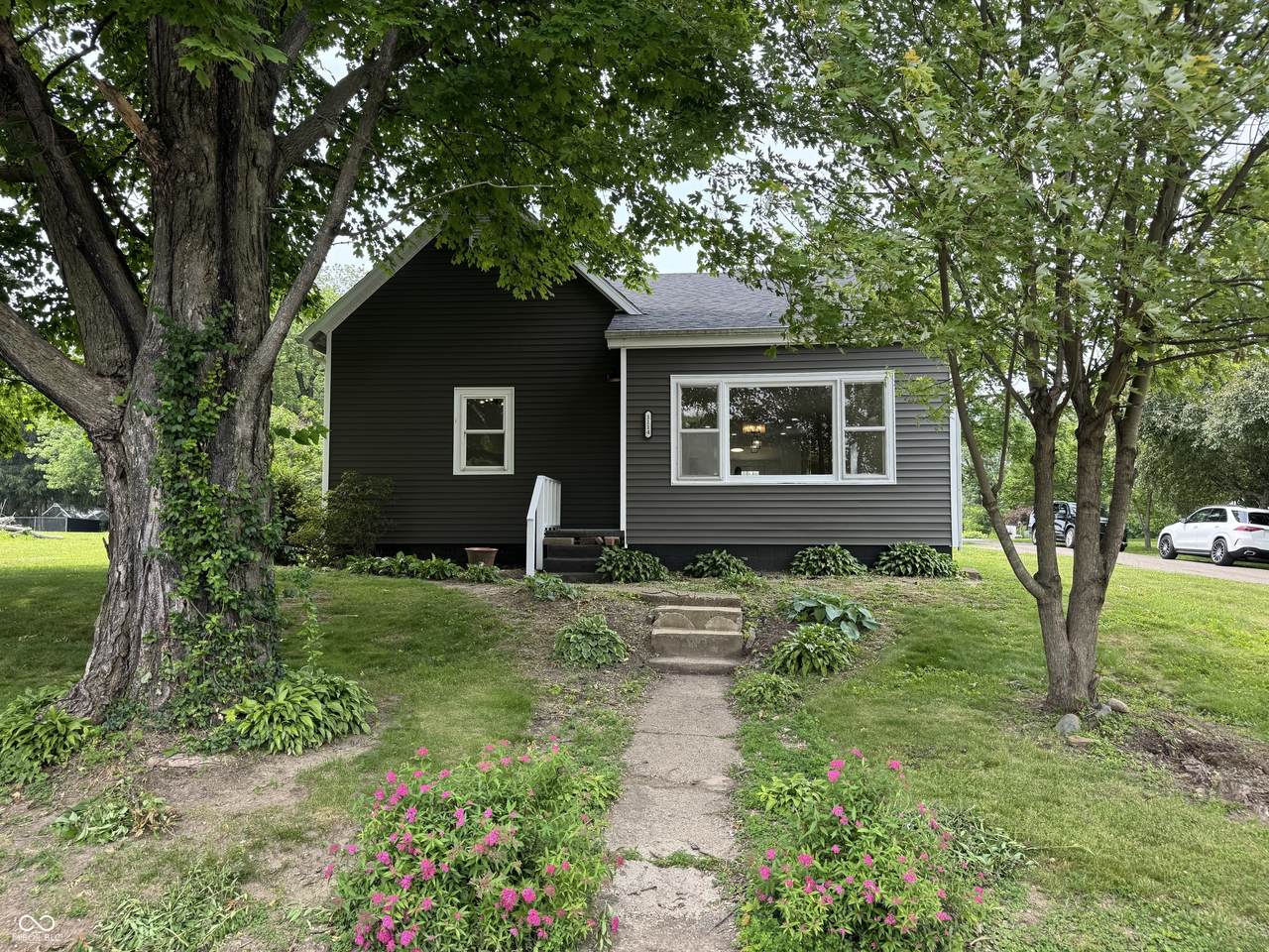 1114 College Street - Photo 1